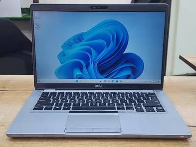 Dell laptop core i7 warranty 2 yers- nice Full ok i5 - apple + i3