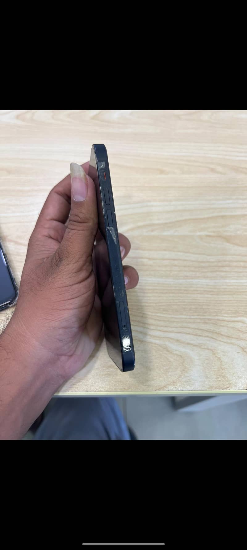 Apple iPhone 12 3