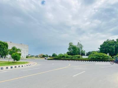 5 Marla Residential Plot For Sale In Lake City Lahore.