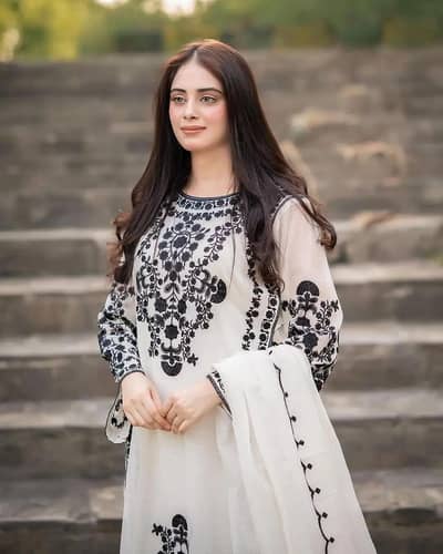 Women's Heavy Embroidered Organza 3 Pc Suit