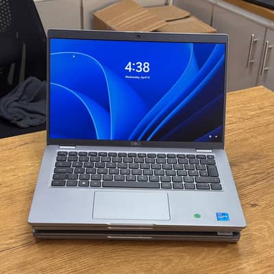 Dell laptops core i7 12th Gen Touchscreen l5 black Match Box i3 apple