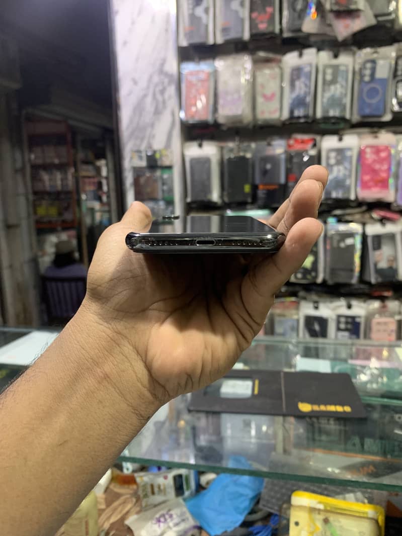 Apple iPhone X 2