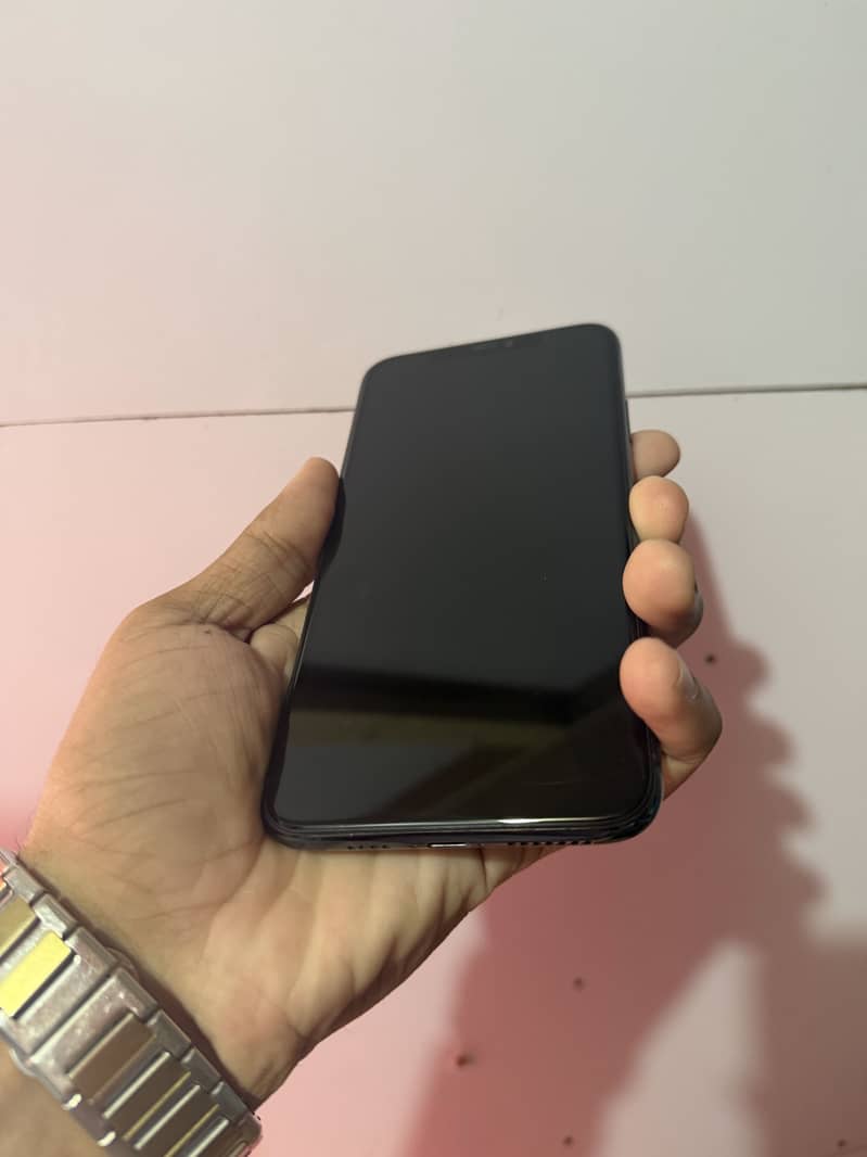 iPhone 11 Pro Max 3