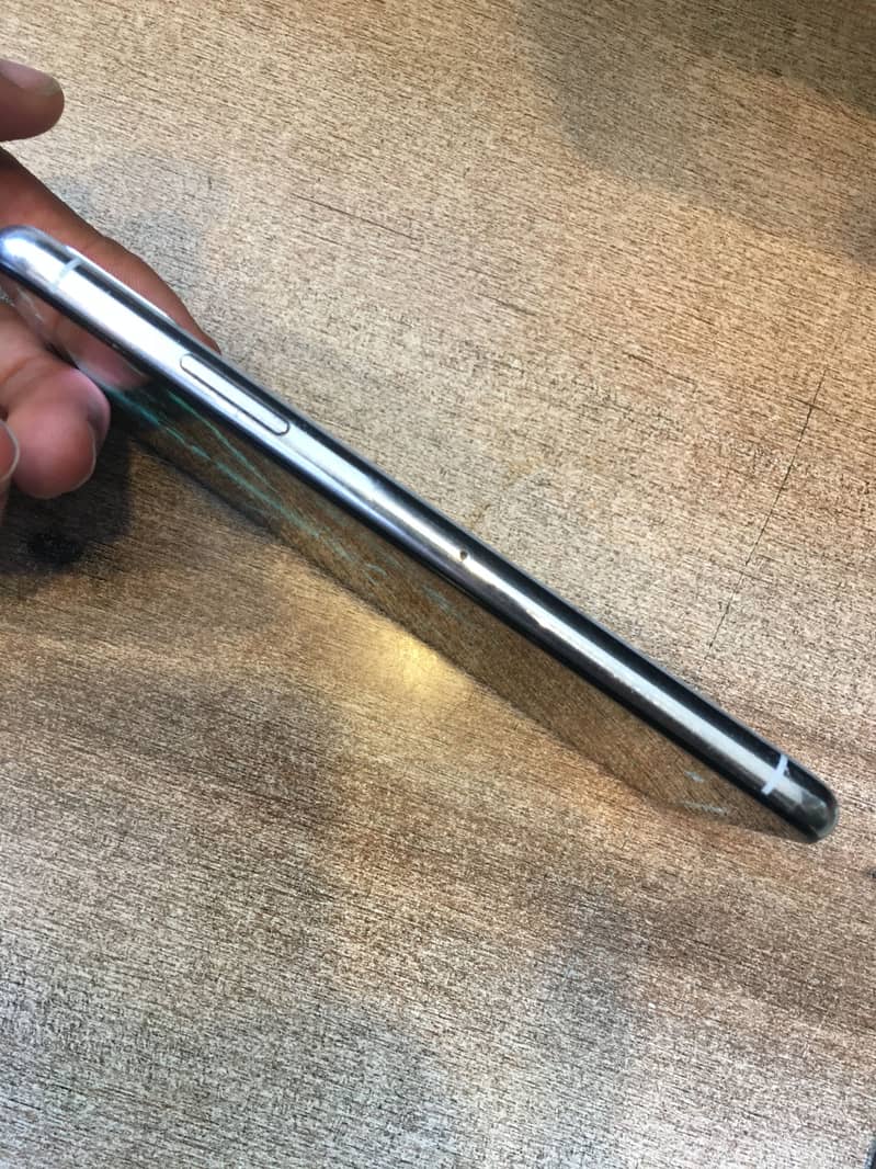 Apple iPhone X 1