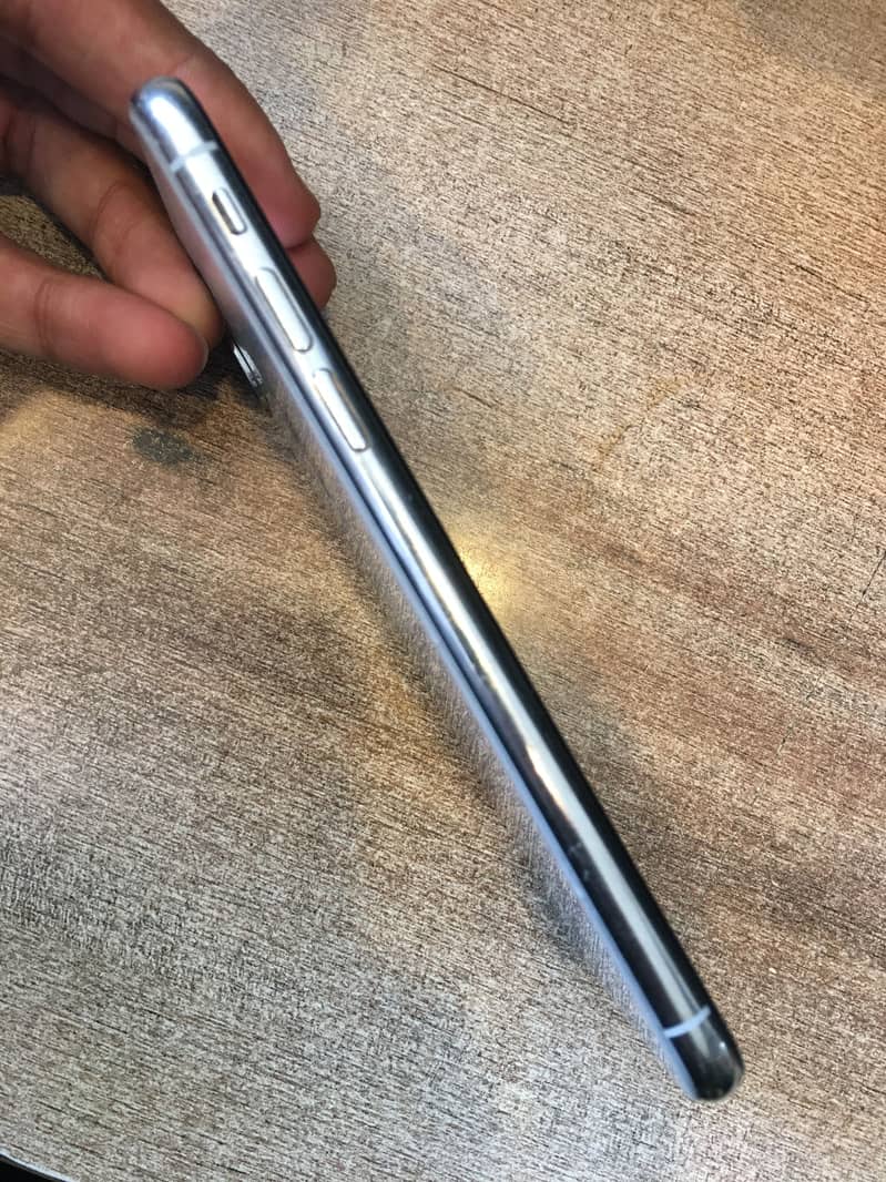 Apple iPhone X 2