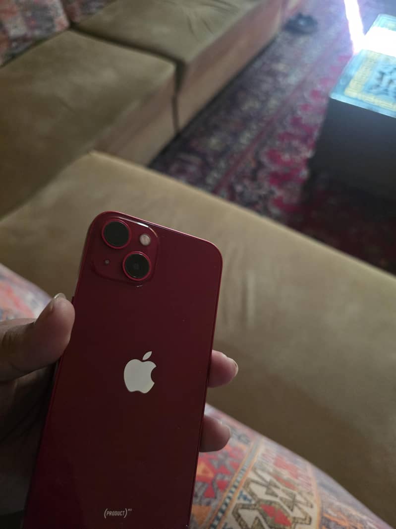 Apple iPhone 13 2