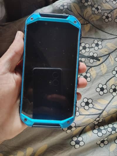 KYOCERA TORQUE G04 RUGGED PHONE