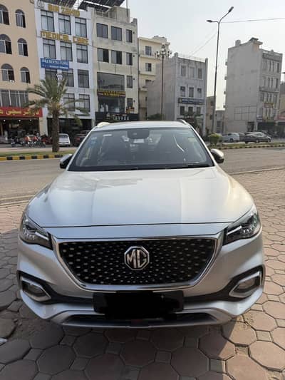 MG HS 2021
