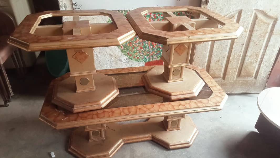 table and chairs 2