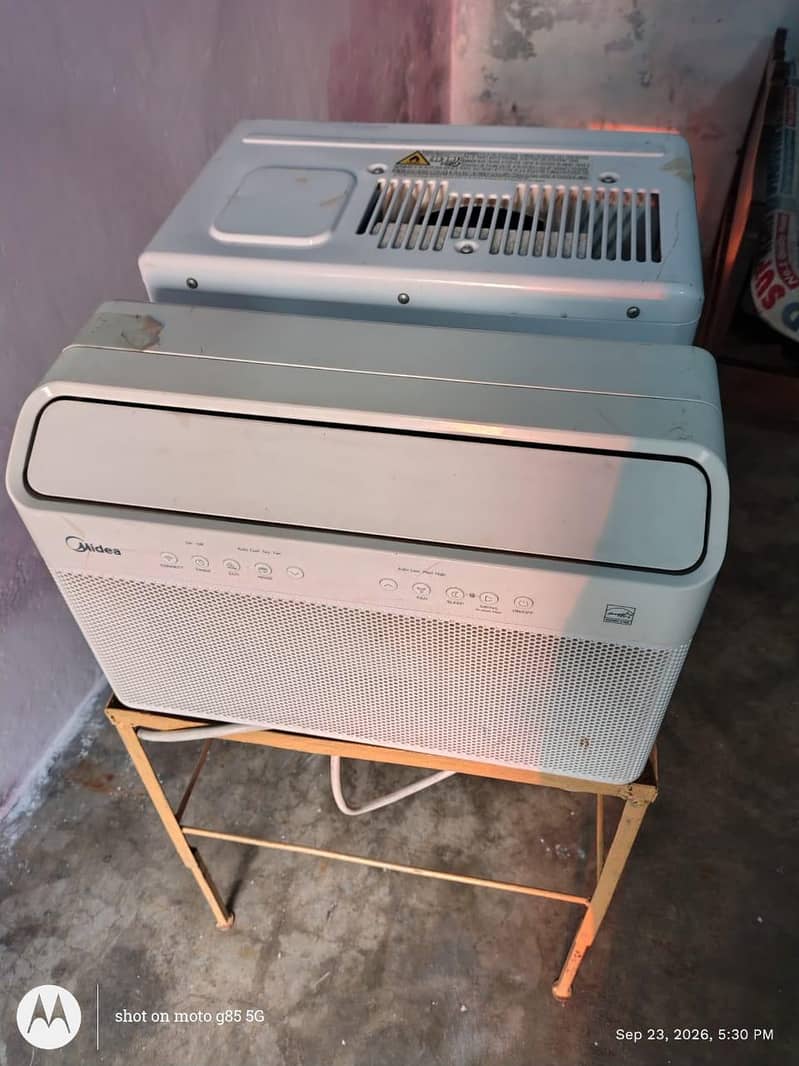Midea Window AC – Good Condition 1