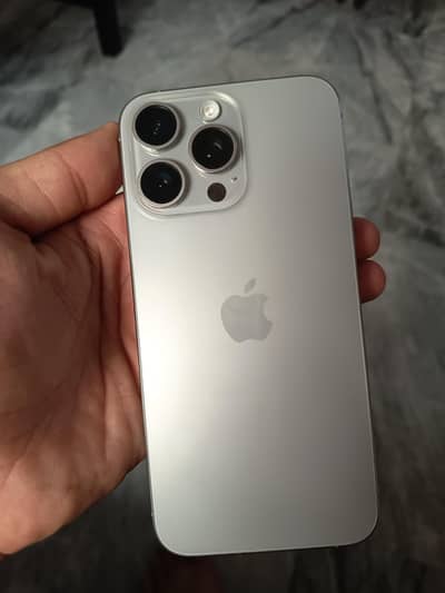 Apple iPhone 15 Pro Max