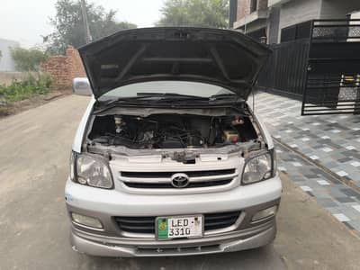 Toyota Noah 1999