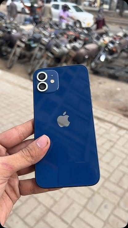 Apple iPhone 12 1