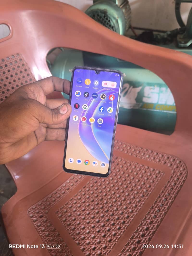 Vivo V21e 1