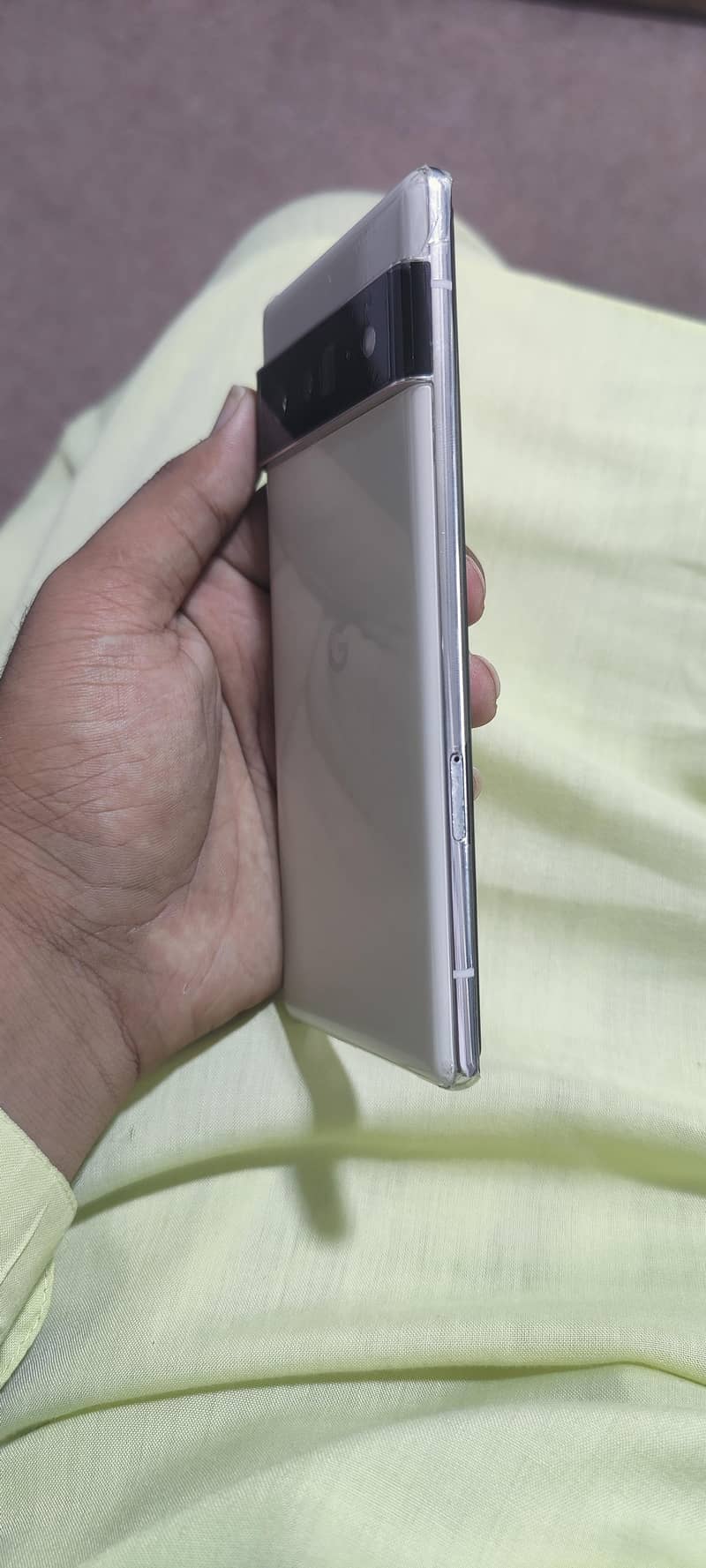 Google Pixel 6 Pro 2