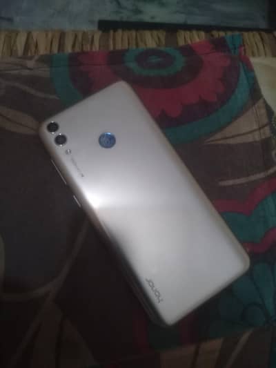 Honor 8c (3+32)