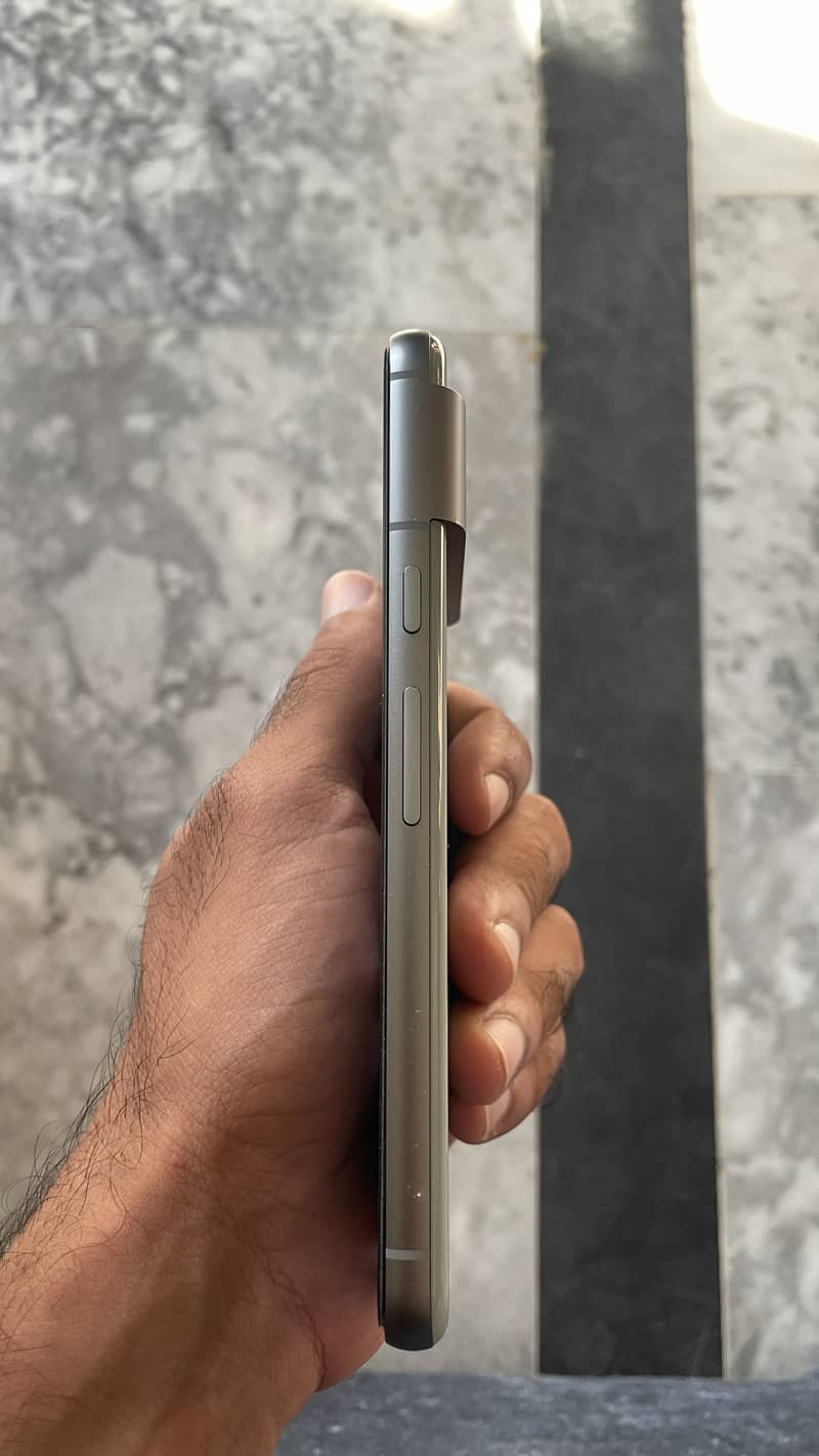 Google Pixel 8 2
