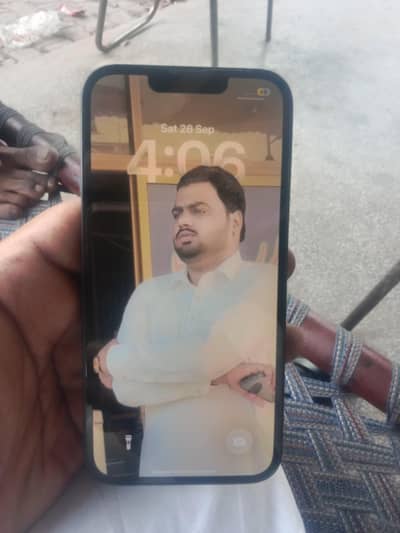 Apple iPhone 13