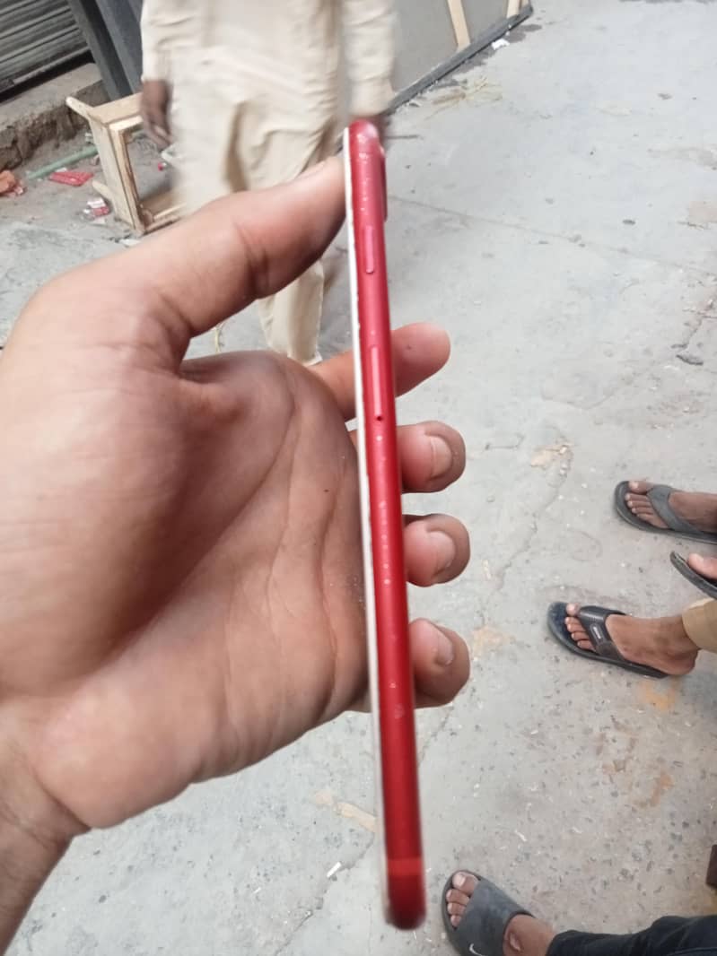 Apple iPhone 7 Plus 2