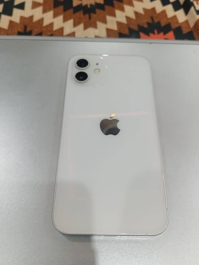 iPhone 12 2