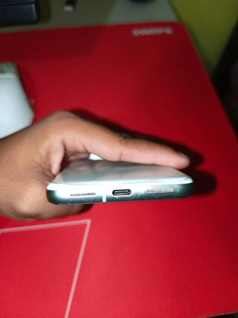 Google Pixel 8 1