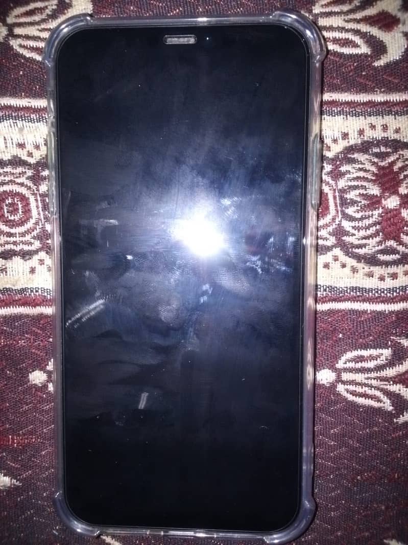 Apple iPhone 11 3