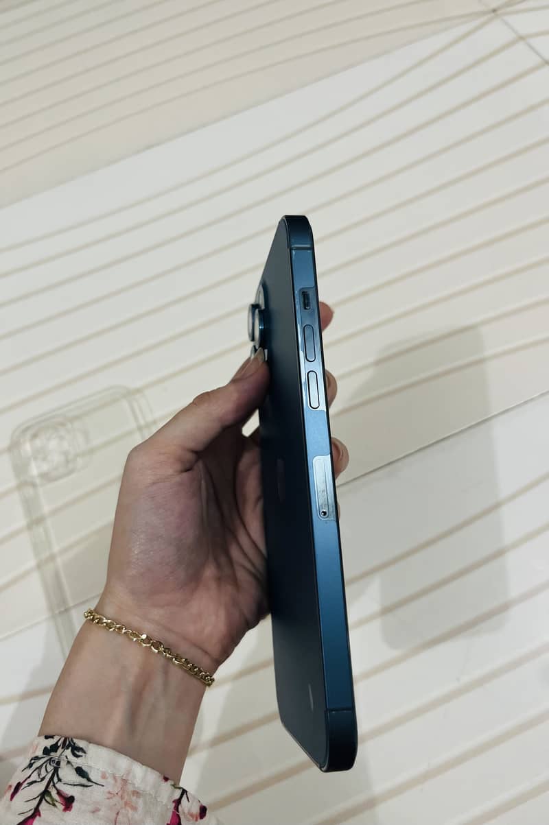 Apple iPhone 12 Pro Max 2
