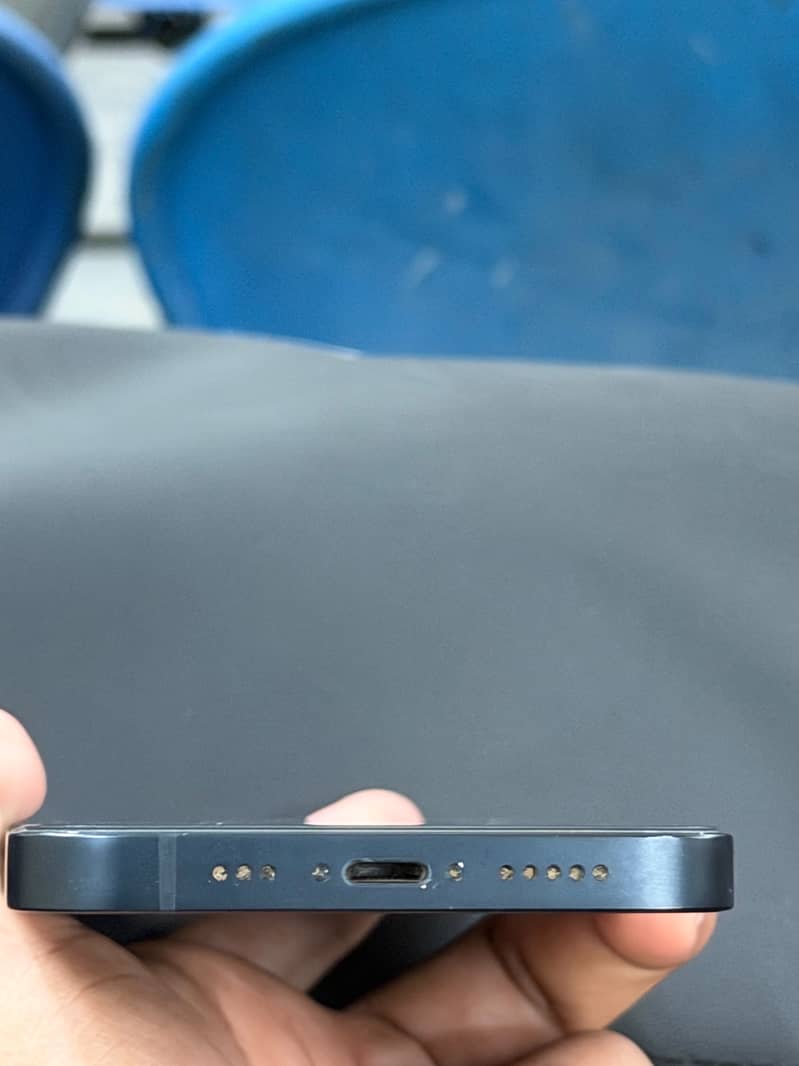 Apple iPhone 13 3