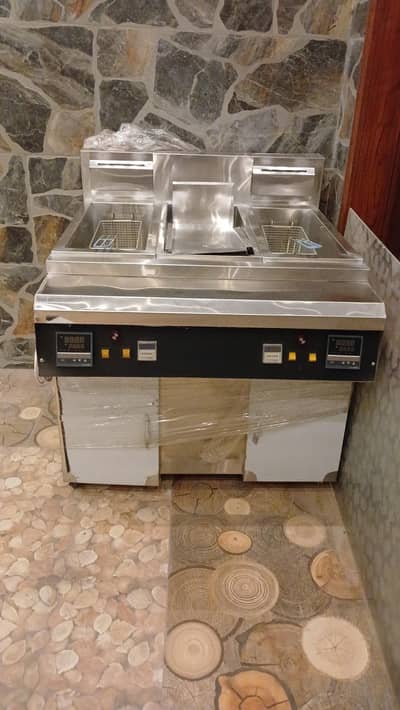 Brand New Double Fryer