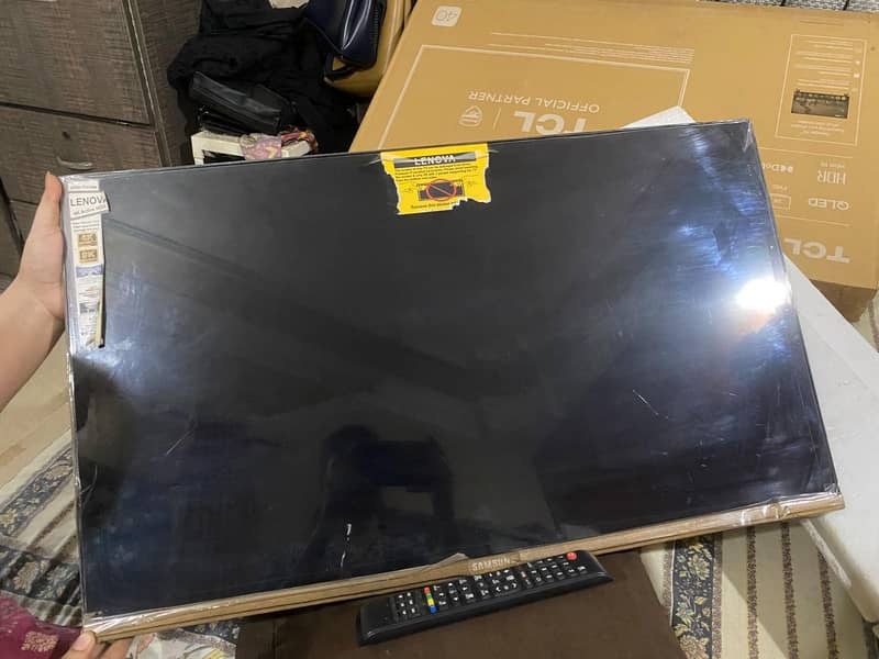 32" inch lcd 0