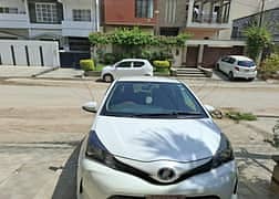 Toyota Vitz 2014 – Excellent Condition | Pearl White