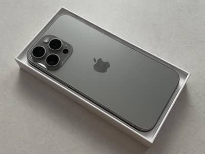 Apple iPhone 16 Pro Max