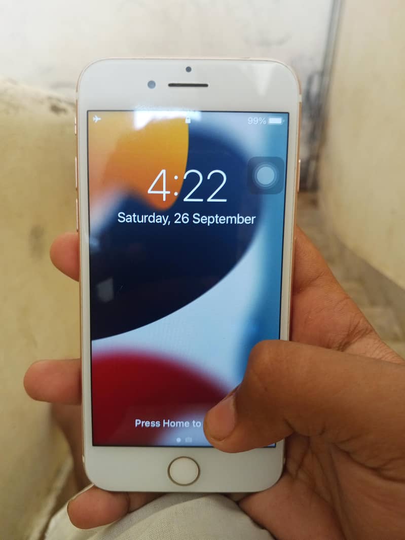 Apple iPhone 7 2