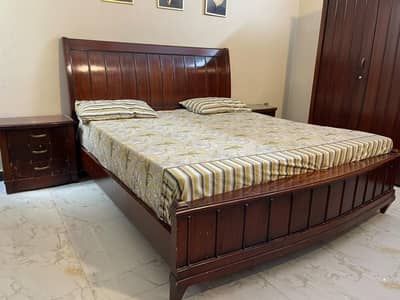 KING BED SET FOR SALE
