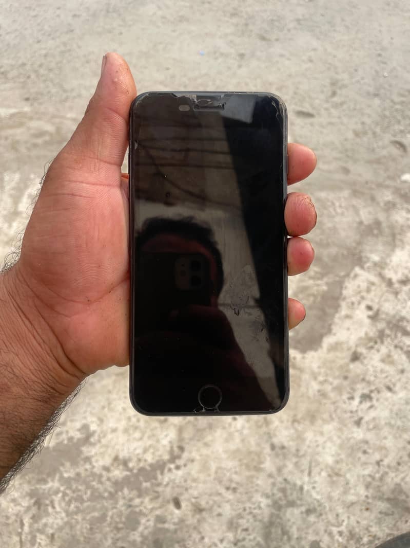 Apple iPhone 8 Plus 2