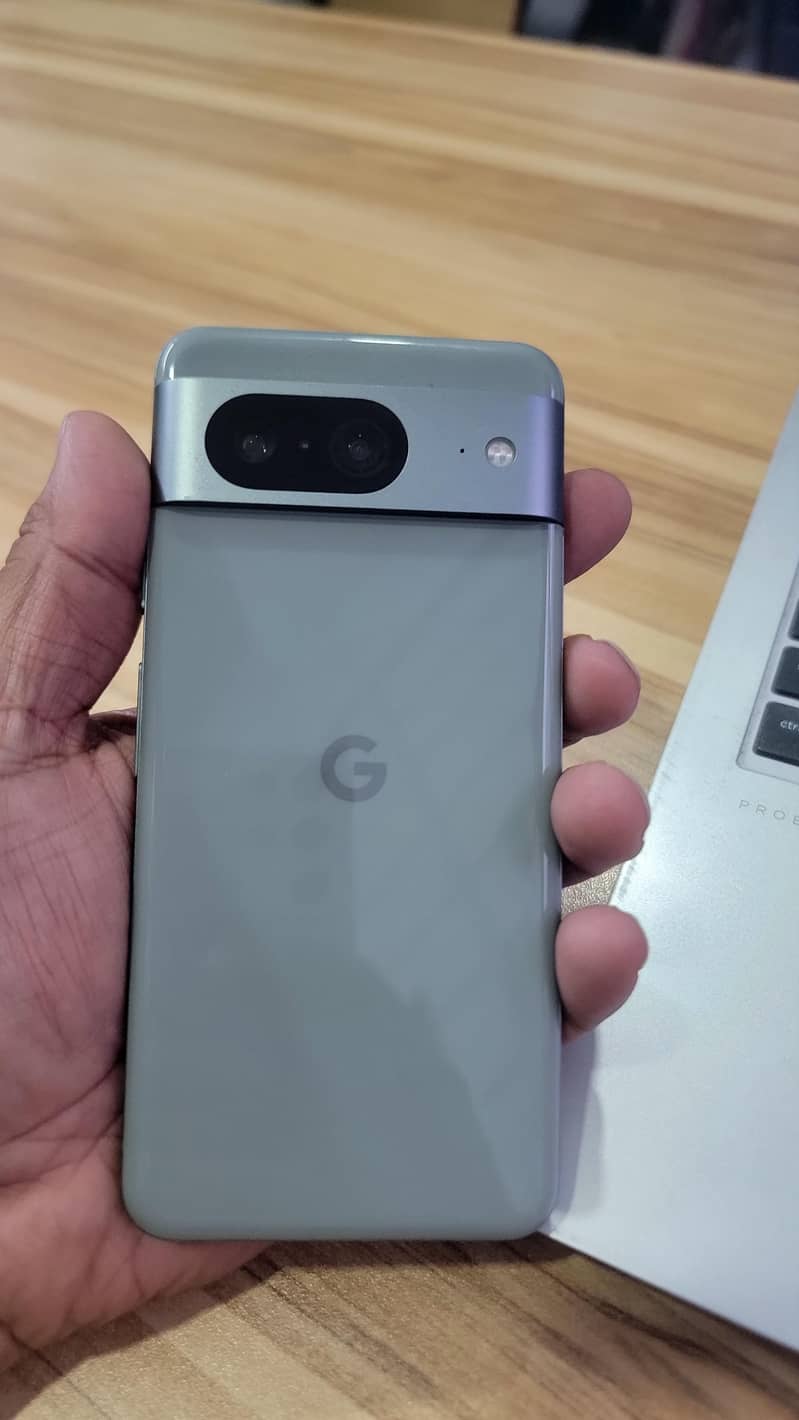 Google Pixel 8 3