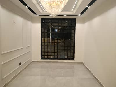 5 Marla Spacious House Available In Formanites Housing Scheme For Sale