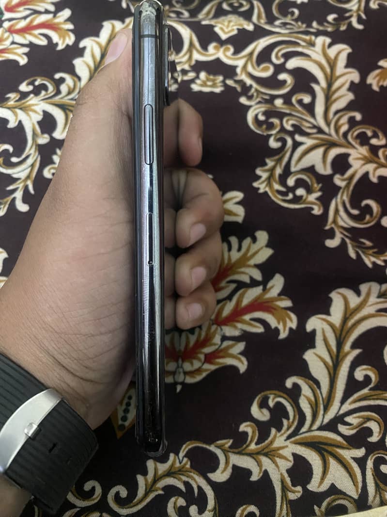 Apple iPhone X 1