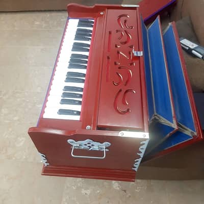 2 set peris harmonium  03714328470