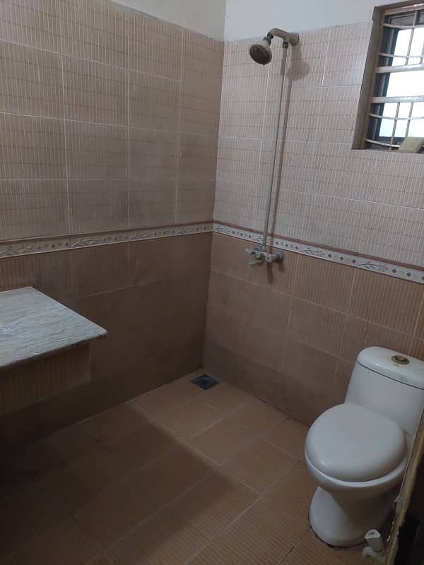Upper Portion Available For Rent 3