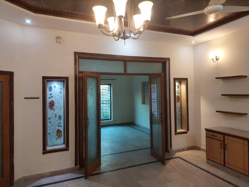 Upper Portion Available For Rent 5