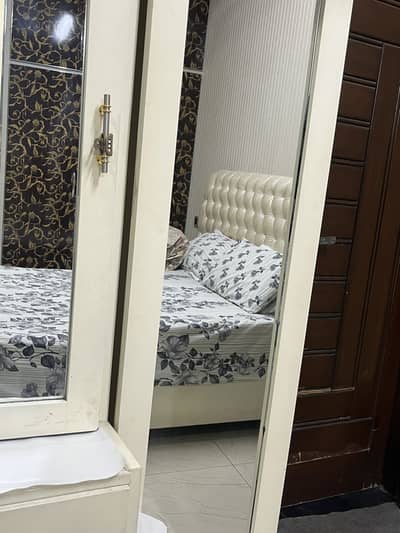 Dressing table  for sale