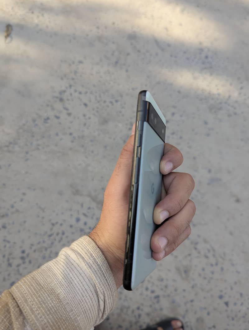 Google Pixel 6a 4