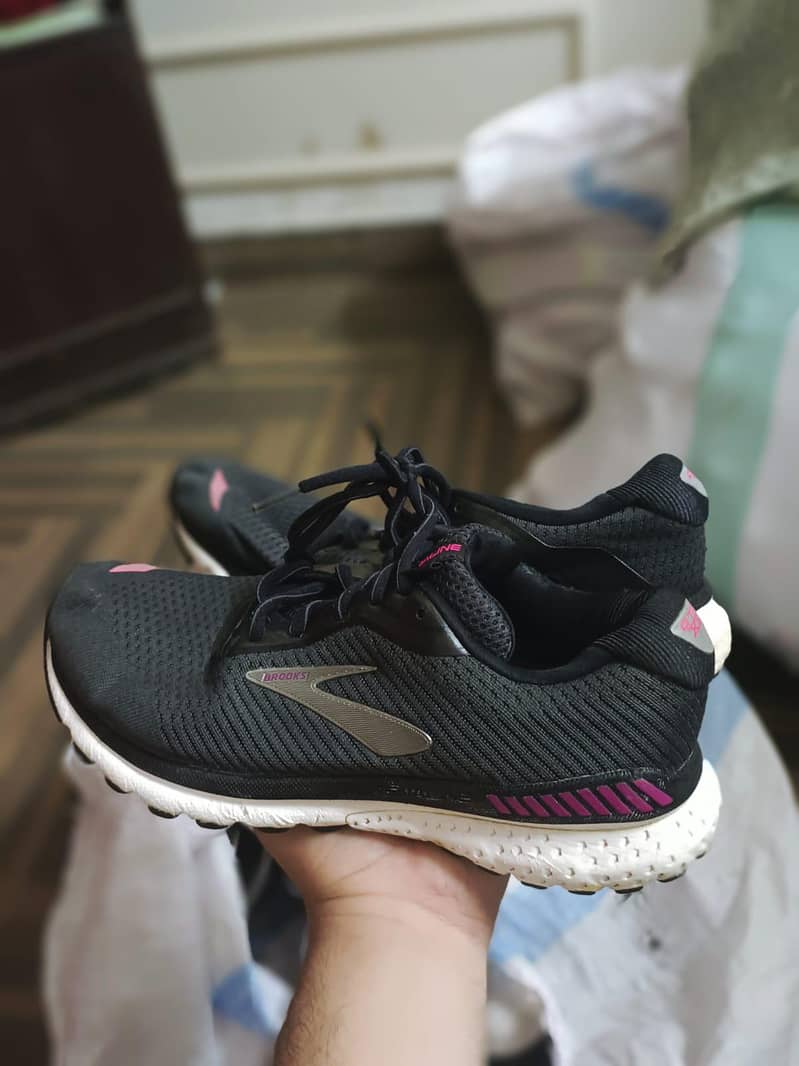 Premium Kicks 12