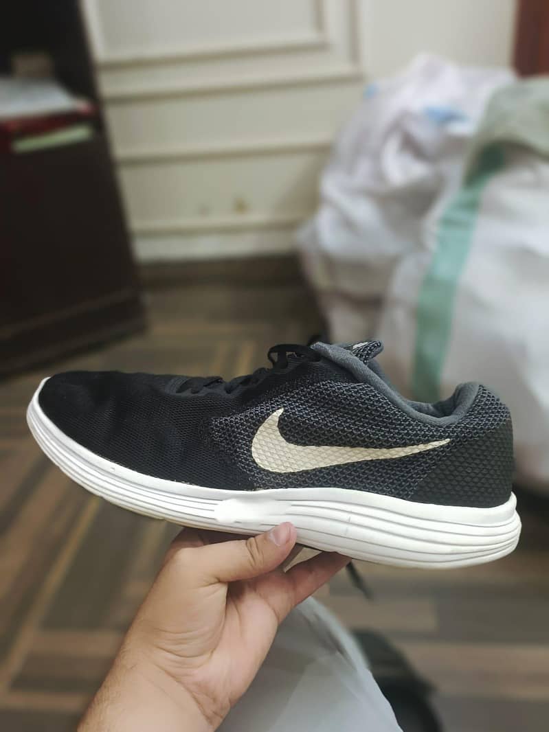 Premium Kicks 15