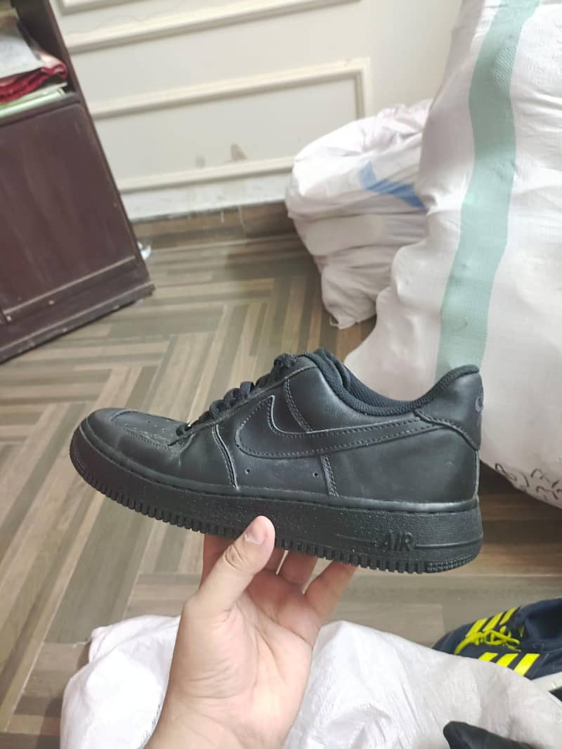 Premium Kicks 17