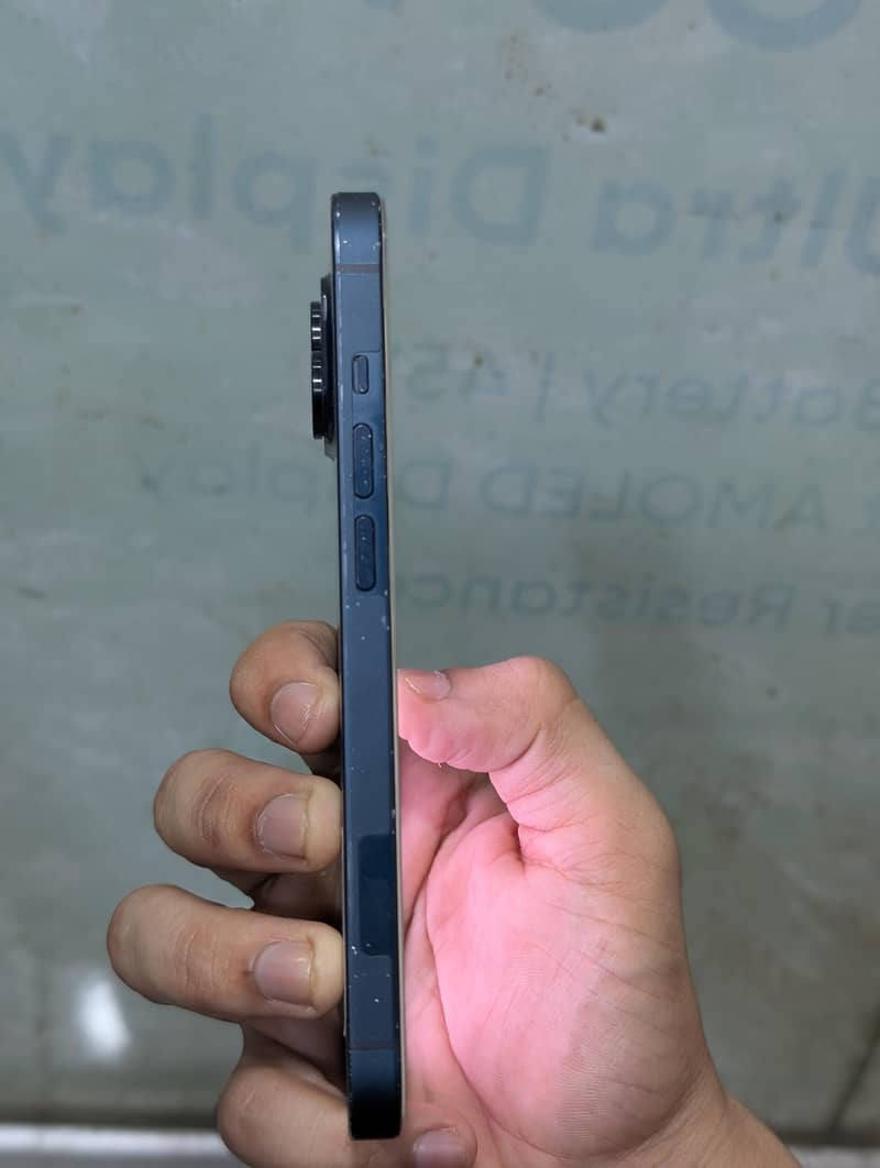 iPhone 14 with box 1