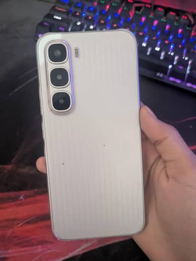 Infinix Hot 60 Pro