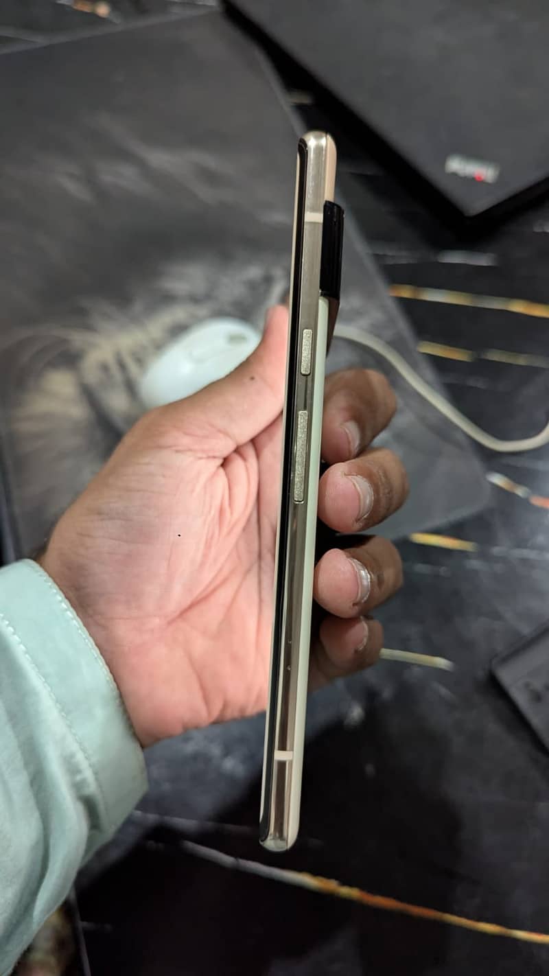 Google Pixel 6 Pro 2