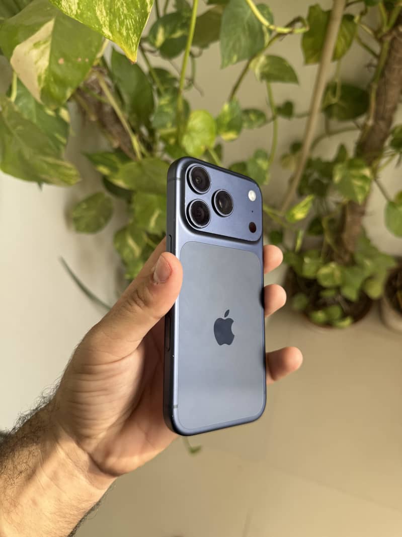 Apple iPhone 17 Pro 5